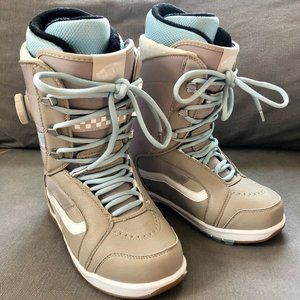 Vans Women's Ferra Pro Snowboard Boot 2019